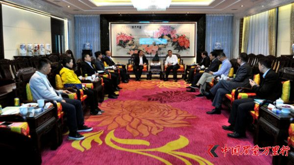 南方醫(yī)科大學(xué)副校長(zhǎng)寧習(xí)洲到訪康美藥業(yè)