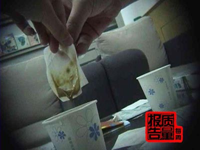 《每周質(zhì)量報告》:美國七點瘦編織排油騙局(3)
