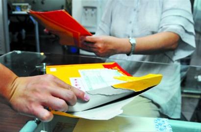 韻達快運快遞月餅票頻出錯推諉責(zé)任無法確認(rèn)