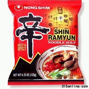 韓國農(nóng)心辛拉面特辣香菇味