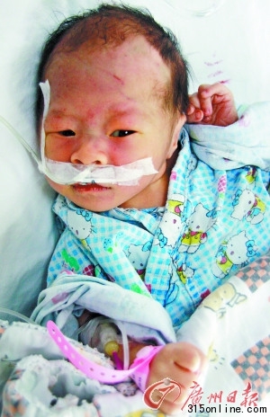 初生男嬰沒(méi)肛門(mén)無(wú)法排便父親無(wú)錢(qián)醫(yī)治將其送人
