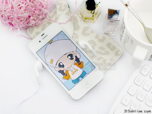 點(diǎn)圖查看下一頁(yè) 白色版iPhone4跌至3699元盤點(diǎn)近期降價(jià)智能機(jī)